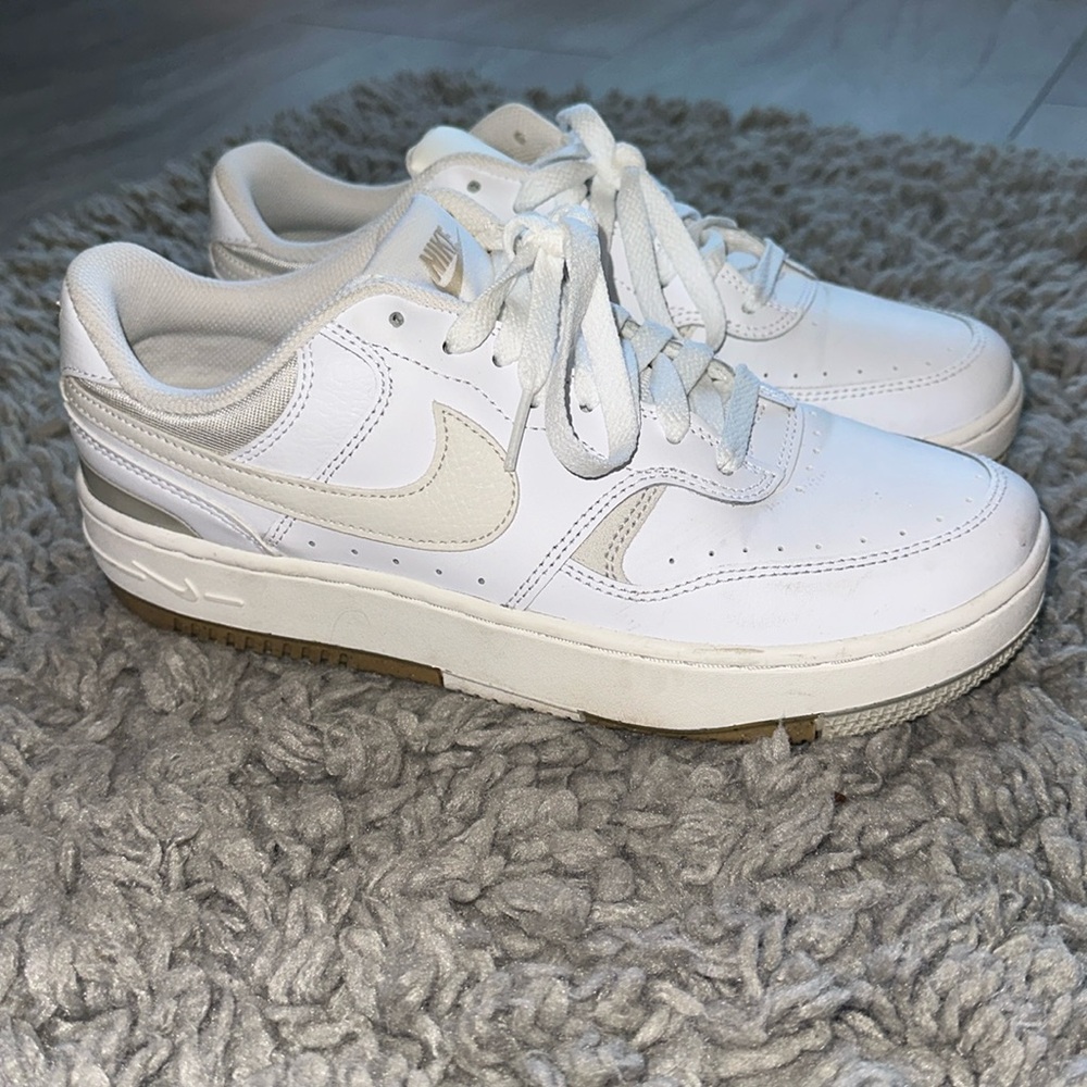 Women’s Nike Sneakers